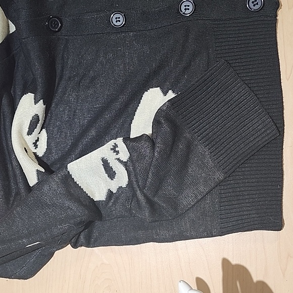 Skull button down by Double Trouble Apparel - Picture 8 of 8